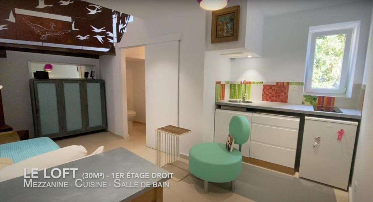 48 Urban Suites Dun-le-Palestel Стая снимка
