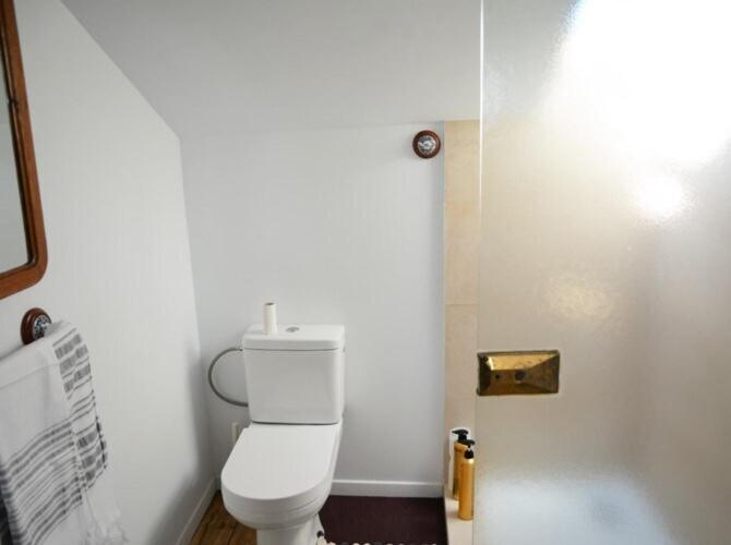48 Urban Suites Dun-le-Palestel Стая снимка