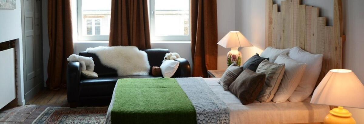 48 Urban Suites Dun-le-Palestel Стая снимка