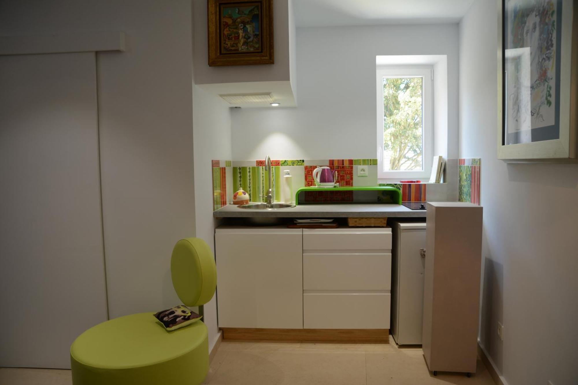 48 Urban Suites Dun-le-Palestel Екстериор снимка